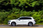Volkswagen Touareg V6 TDI R-Line 2018 года (UK)